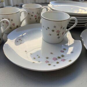 Vintage Mid-Century Summit Fine China Snack Plates & Cups Japan 16 piece set cup